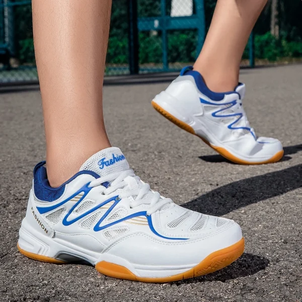 New Sports Shoes for Men and Women, Low-Cut Lace-Up Thick-Soled Shock-Proof Table Tennis Shoes and Badminton Shoes